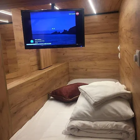 Hostel 1st Capsule Old Town Praha